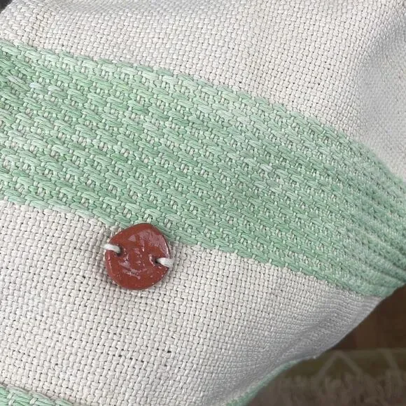 Altos de Chavon Woven Fringed Trim Market Tote - Picture 12 of 12